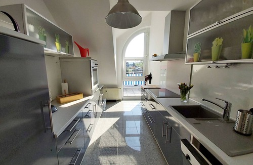 Rhein-Erft-Kreis District Apartment | Tova Cologne - Spacious apartment with lots of comfort in the west of Cologne
