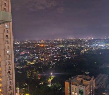 Santo Cristo House | Tower 5-2551 K3Staycations at The Grass Residences