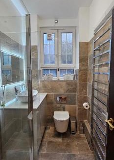 Riverside House | Tower Bridge spacious KING BEDROOM in Friendly Homestay near London Bridge Station