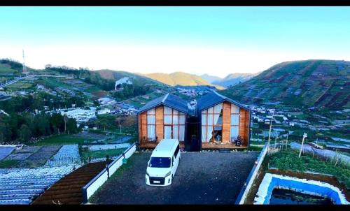 Dieng Villa | Tower Hill Cabin Dieng