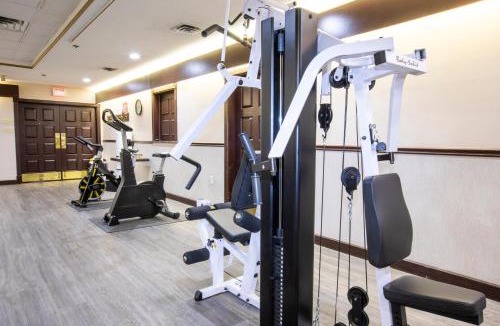 Quesnel Hotel | Tower Inn & Suites