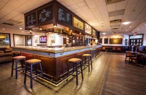 Quesnel Hotel | Tower Inn & Suites