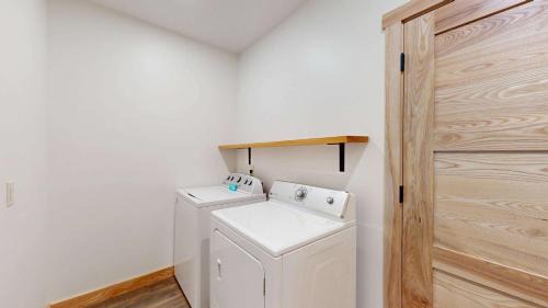 St Germain House | Towering Pines Cottage