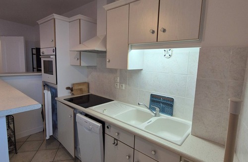 Auray House | Town house