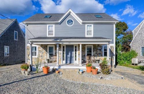 Sandwich House | Town Neck Beachside Hideaway