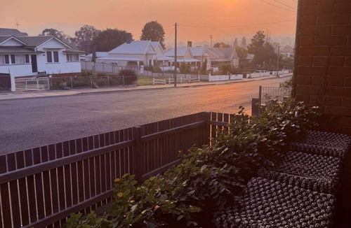 Tenterfield Apartment | Towncottage Tenterfield Stay with Scenic Views