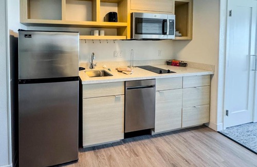 Ridgecrest Hotel | TownePlace Suites by Marriott Ridgecrest