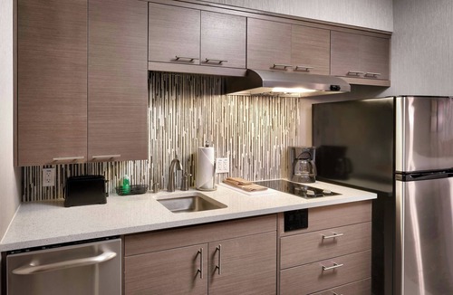 Hawthorne Hotel | TownePlace Suites by Marriott Los Angeles LAX/Hawthorne
