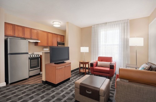 Springfield Hotel | TownePlace Suites by Marriott Springfield