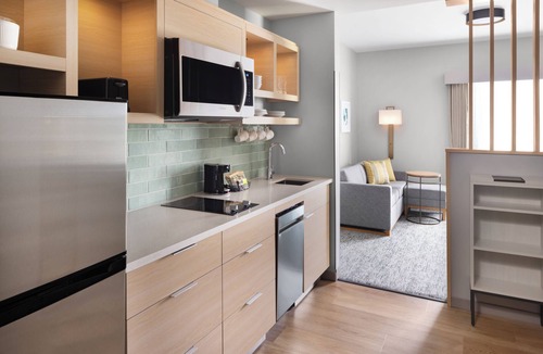 Sidney Hotel | Towneplace Suites By Marriott Victoria Airport Sidney