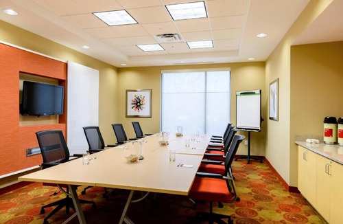 Ballenger Creek Hotel | TownePlace Suites by Marriott Frederick