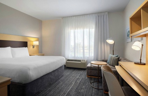 Palm Valley Hotel | TownePlace Suites by Marriott Goodyear