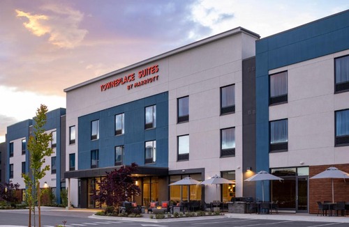 Sidney Hotel | TownePlace Suites by Marriott Victoria Airport Sidney