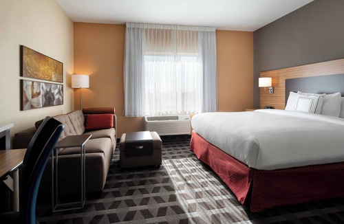Clovis Hotel | TownePlace Suites by Marriott Fresno Clovis