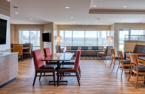 West Newton Hotel | TownePlace Suites by Marriott Indianapolis Airport