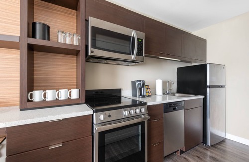 West Newton Hotel | TownePlace Suites by Marriott Indianapolis Airport