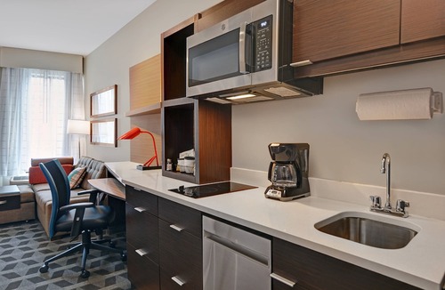 Babe Denny Hotel | TownePlace Suites by Marriott Indianapolis Downtown