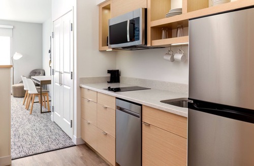 Pleasanton Hotel | TownePlace Suites by Marriott Pleasanton