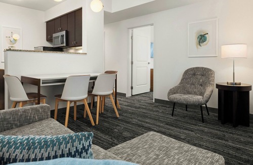 South Loop Hotel | TownePlace Suites Minneapolis near Mall of America
