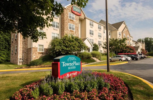 Linthicum Heights Hotel | TownePlace Suites by Marriott Baltimore BWI Airport