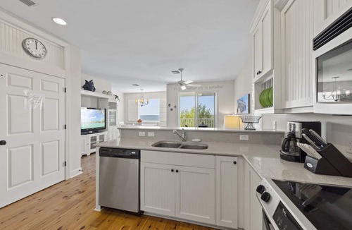 Matlacha House | Townhome with stunning view of Matlacha Pass