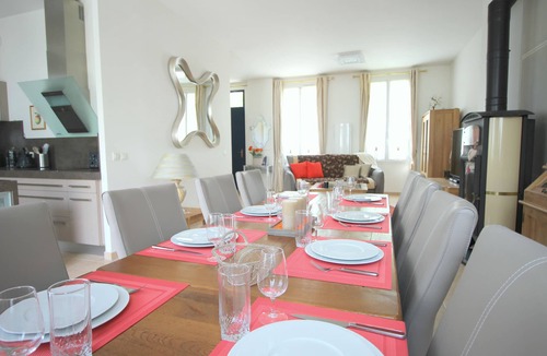 Serris House | Townhouse 10pax Disneyland Val d'Europe (ELBE 4)