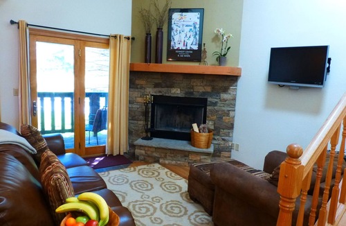 Jackson House | Townhouse, Downtown Jackson Hole By The Ski Slopes, 5 Miles To Grand Teton Park