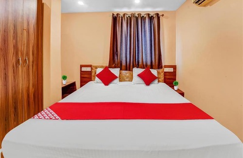 Gultekdi Hotel | Townhouse Hotel Golden Emerald