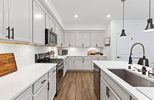 Edenvale House | Townhouse in South San Jose 2 bed/2 bath