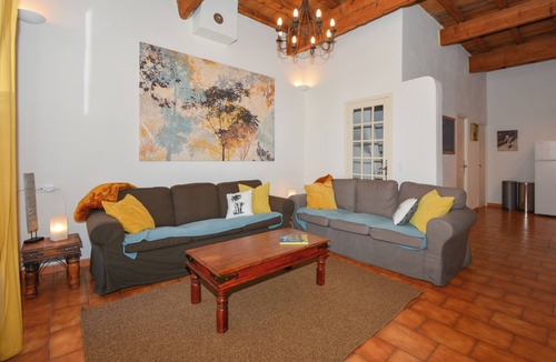 Tarascon House | Townhouse near historical center of Tarascon