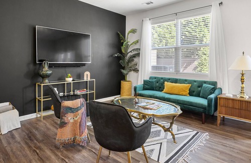 Lovejoy House | Townhouse Oasis