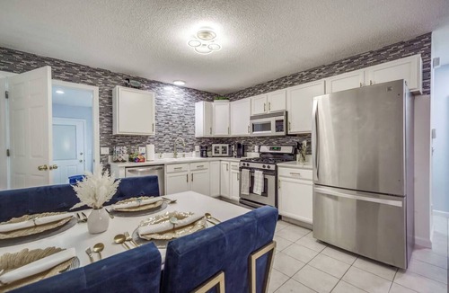 Chicopee House | Townhouse with Pool Table - Renovated w/King Bed