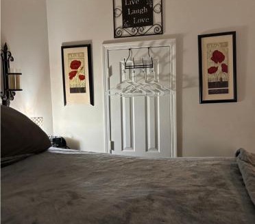 East Point Apartment | Townhouse World Cup Pet-Friendly Gated Community