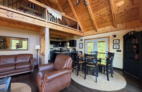 Canaan Valley House | Townside Timber 3bd Retreat