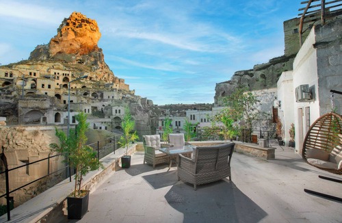 Ortahisar House | Unique Cappadocia Cave House with Castle View