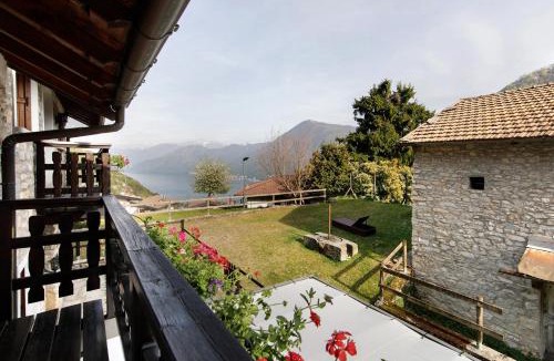 Biazzeno House | Tra Lago e Monti