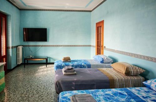 Cinquefrondi Apartment | Tra mari e monti
