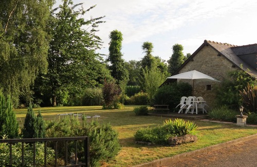 Saint-Andre-des-Eaux House | Traditional French Farmhouse Located In Lovely Country Setting