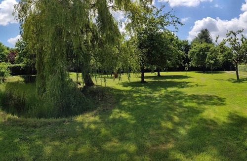 Le Torquesne Cottage | Traditional and modern Normandy house. large private garden.
