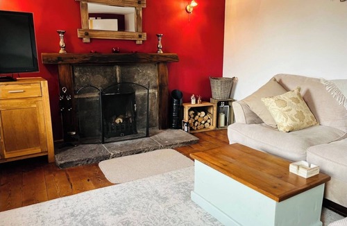 Stanton Drew Cottage | Traditional Country Cottage
