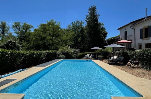 Caylus Cottage | Traditional French house with private pool and gardens.
