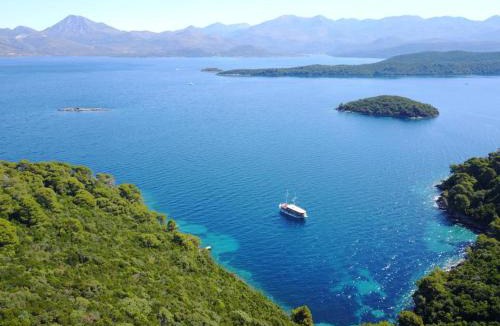 Split Boat Rental | Traditional gulet, cruises & events