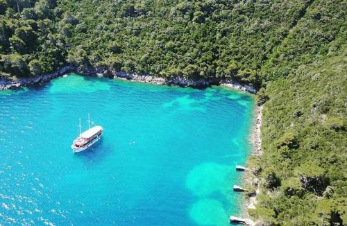 Split Boat Rental | Traditional gulet, cruises & events
