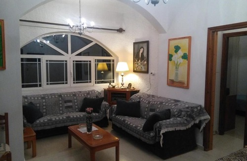 Gerani House | Traditional House Astro 2