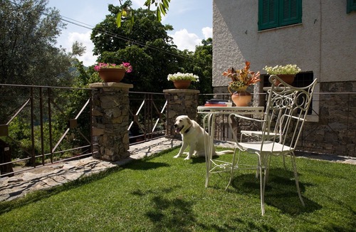 Castelbianco Apartment | Traditional house in a medieval village, 20 min from Alassio's beach