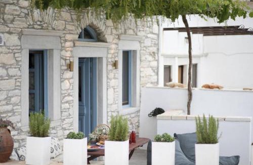 Aperathos House | Traditional Inn Pirethron