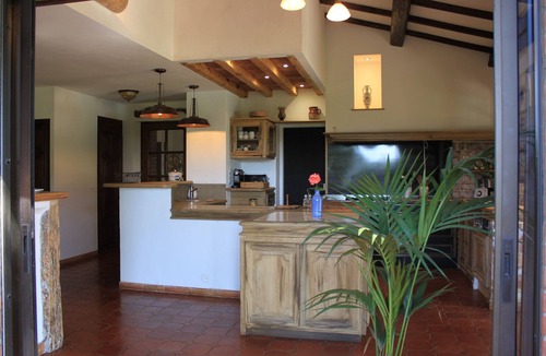 Plan-de-la-Tour Villa | Traditional Provencal villa set in an organic vineyard.