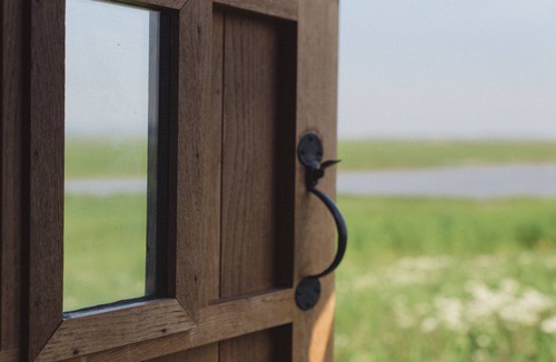 Minster on Sea Cabin | Traditional shepherd's huts in the middle of a National Nature Reserve.