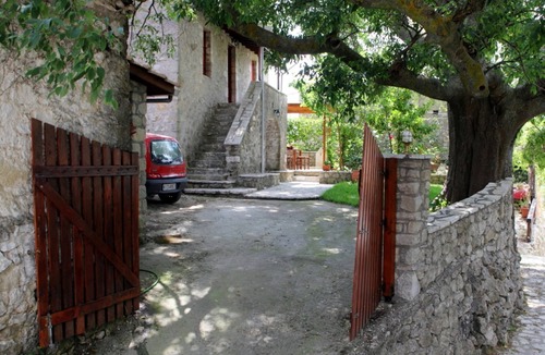 Nidri House | Traditional stone built cottage at the heart of the rural Lefkada