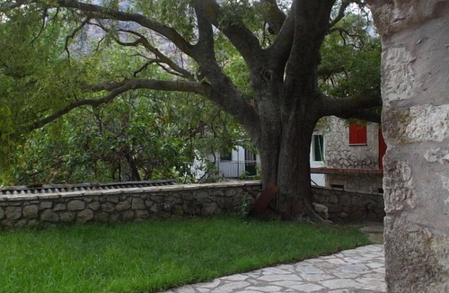 Nidri House | Traditional stone built cottage at the heart of the rural Lefkada